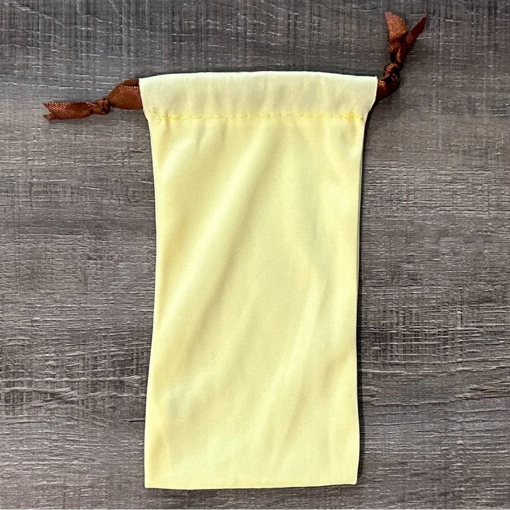 💞 Yellow Drawstring Sunglass Pouch